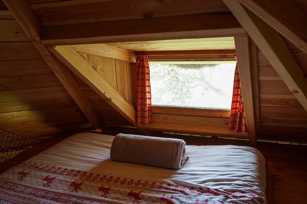 Cabane Perchée dans les Arbres Saint-Hilaire-en-Morvan Exterior foto