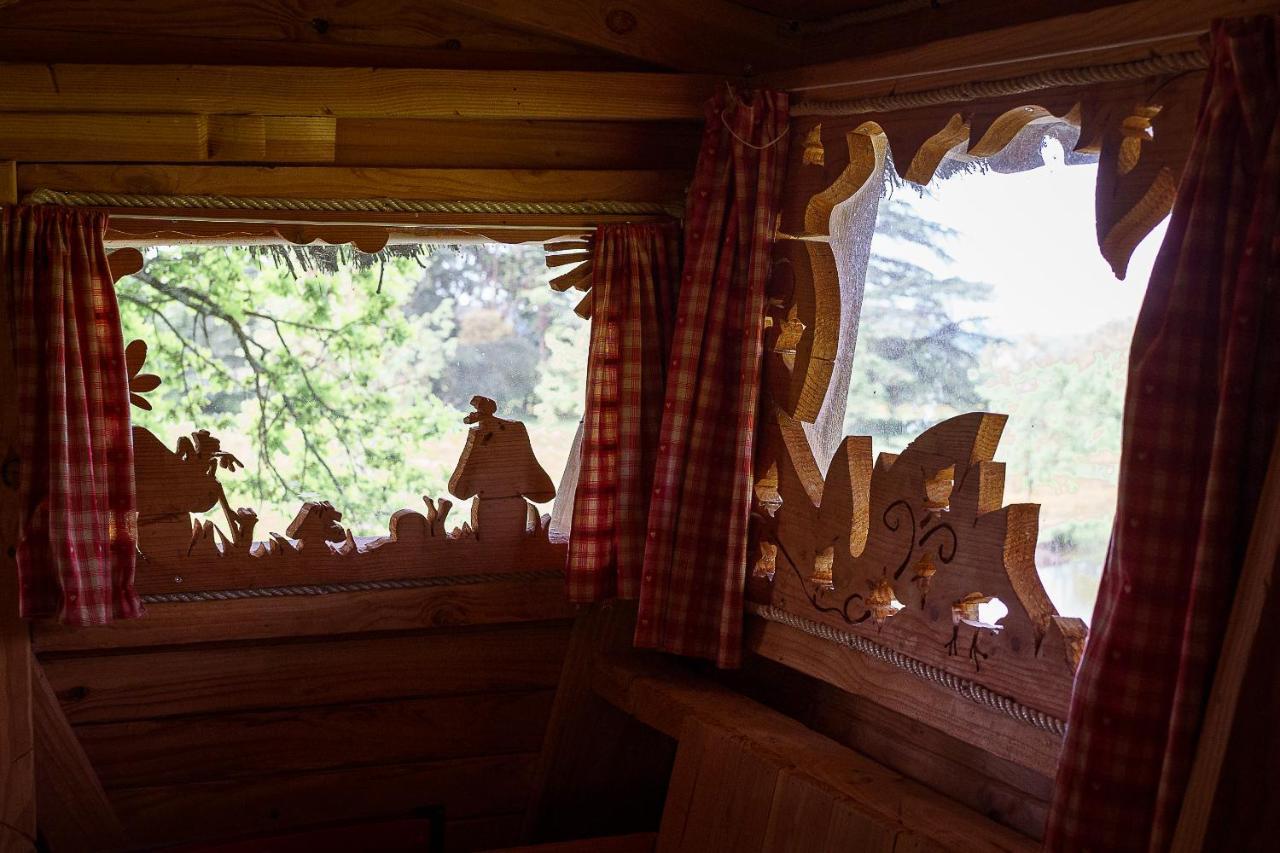 Cabane Perchée dans les Arbres Saint-Hilaire-en-Morvan Exterior foto