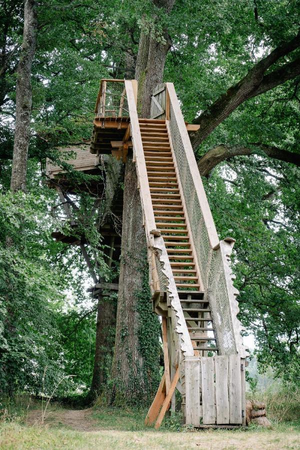 Cabane Perchée dans les Arbres Saint-Hilaire-en-Morvan Exterior foto