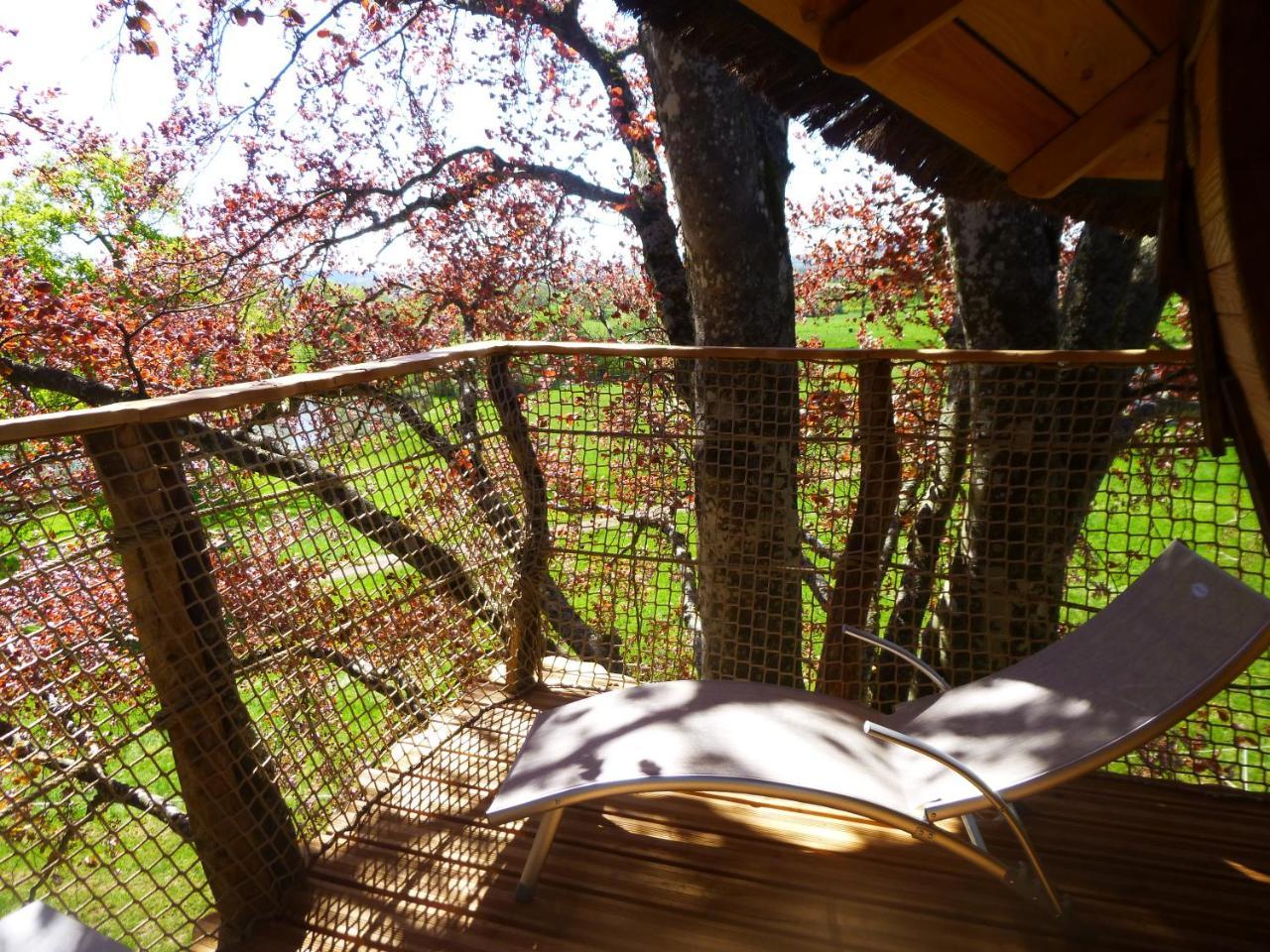 Cabane Perchée dans les Arbres Saint-Hilaire-en-Morvan Exterior foto